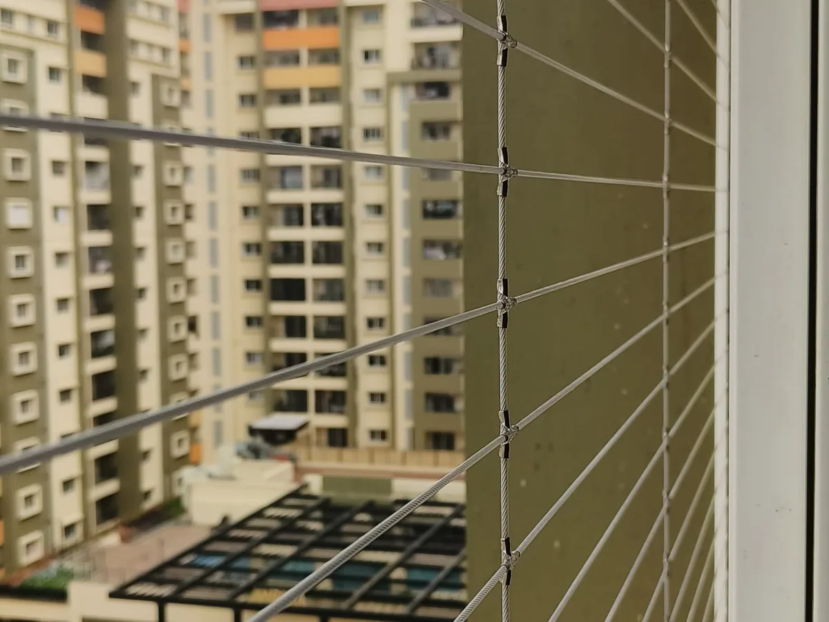 Contact VR Invisible Grills